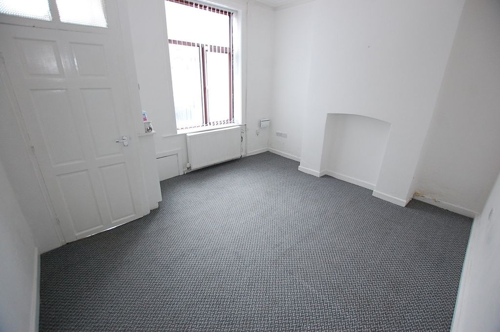 Property photo 2 of 11 Picture No. 03