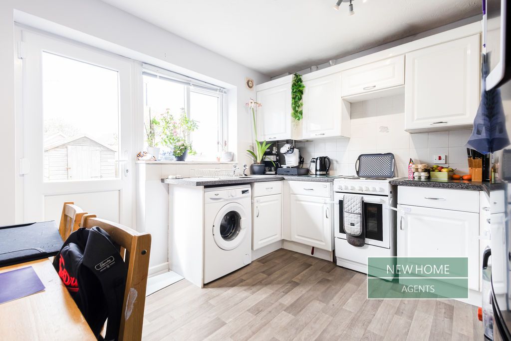 Property photo 2 of 13 Photo 10