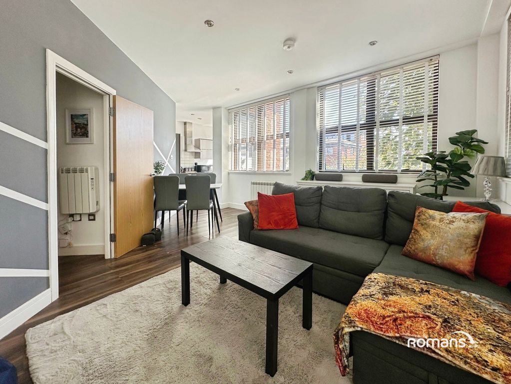 Property photo 2 of 8 Pbox-Img.Jpg