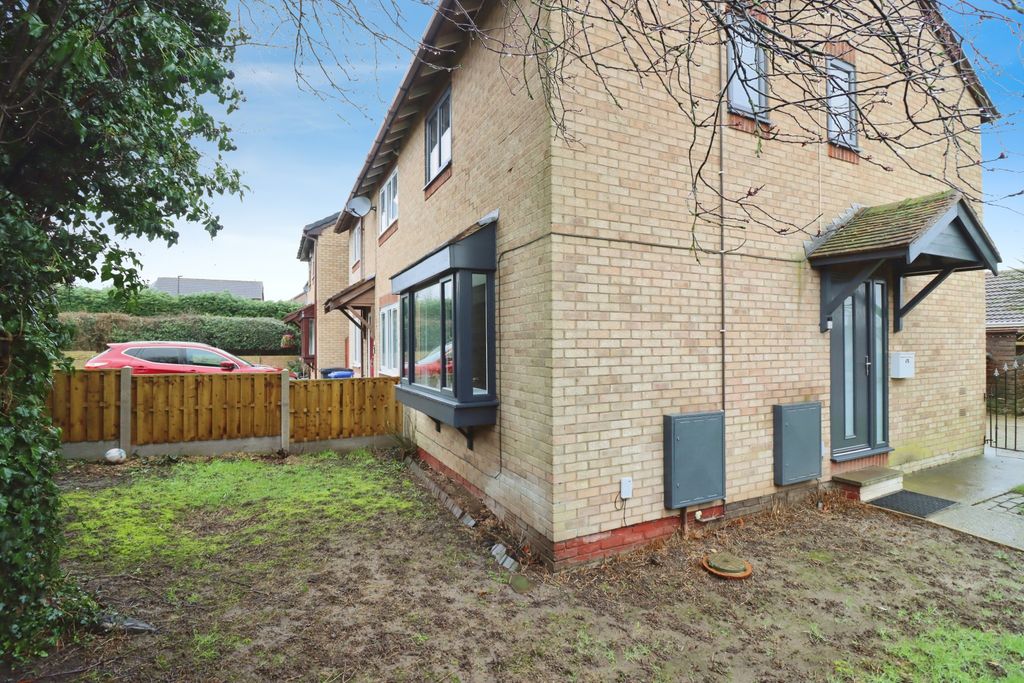 Property photo 3 of 13