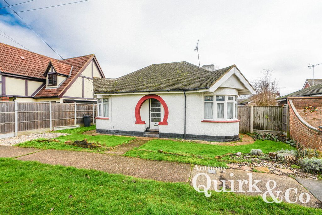 Property photo 1 of 11