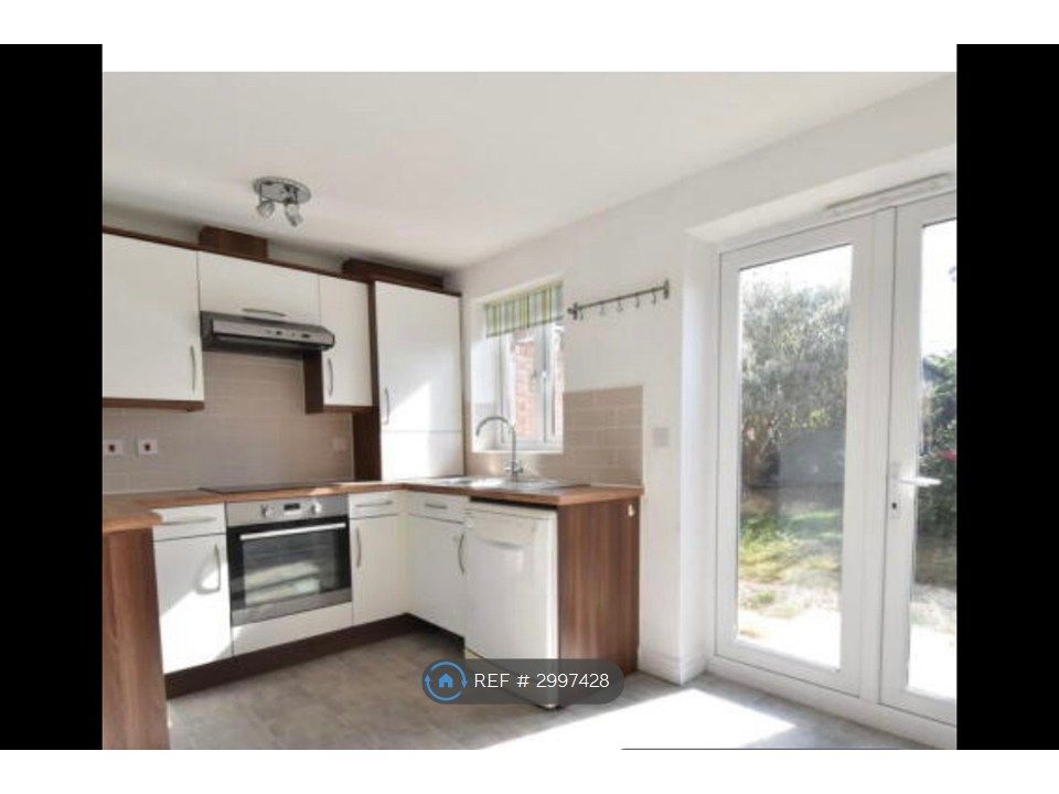 Property photo 3 of 10 Kitchen/Dining Room