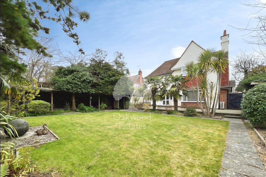 Property photo 2 of 9