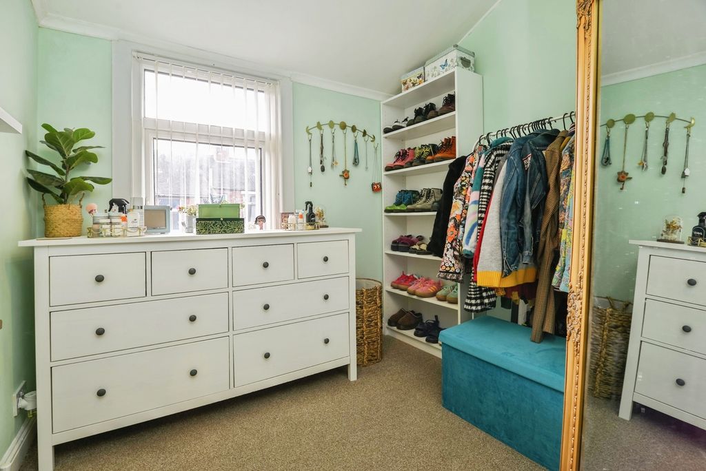 Property photo 2 of 19 Pbox-Img.Jpg