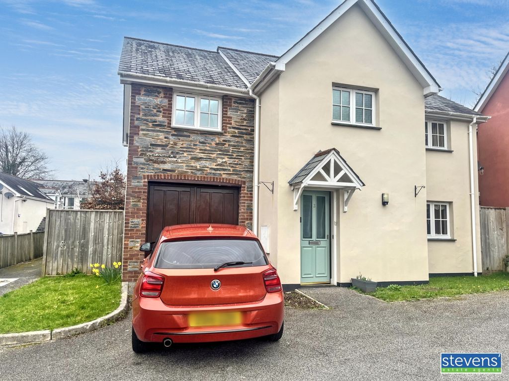 Property photo 1 of 19 Image00003_Blurred (3)