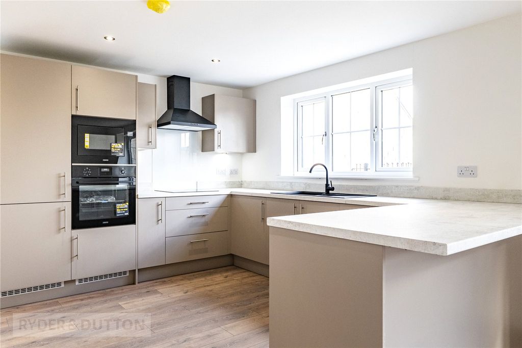 Property photo 3 of 22 Kitchen Diner