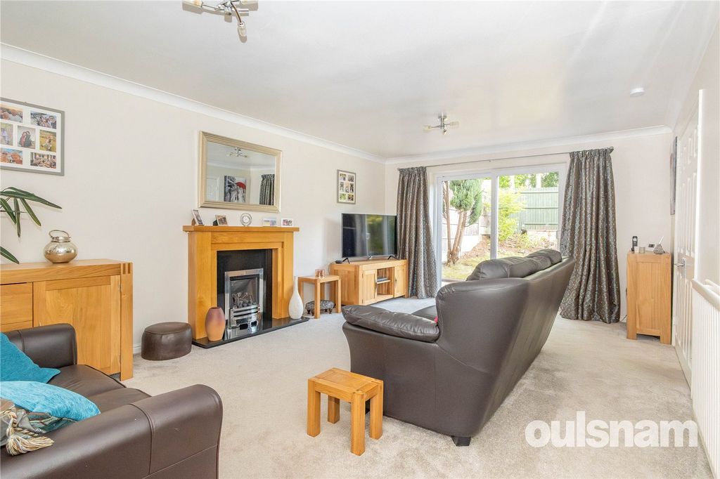 Property photo 2 of 38 Picture No. 28