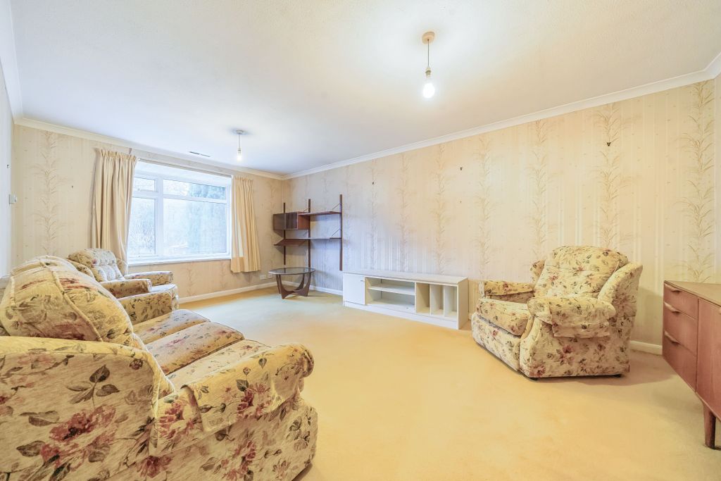 Property photo 2 of 14