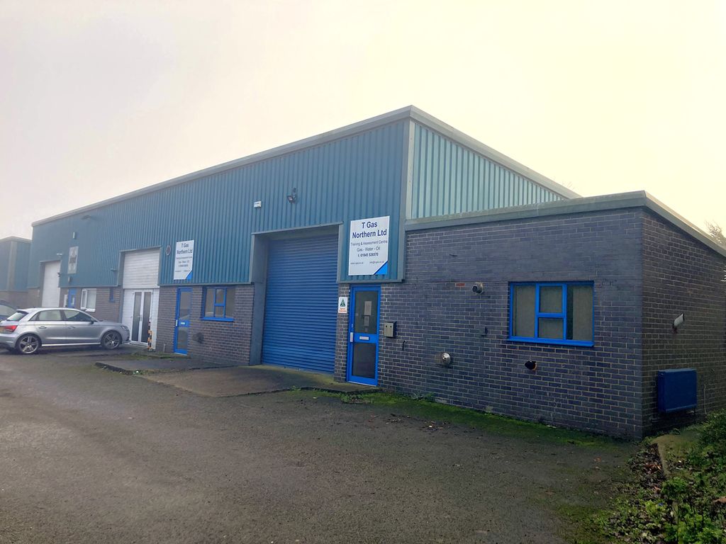 Property photo 1 of 2