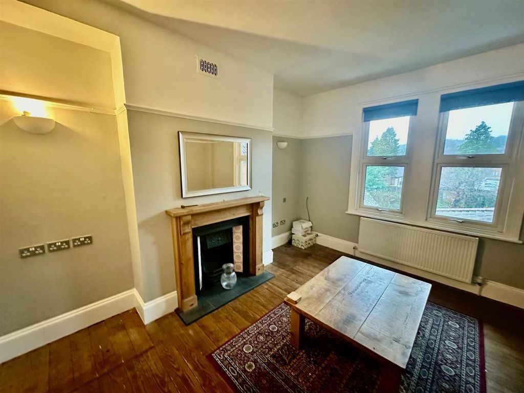 Property photo 2 of 10 Thumbnail_Img_1844.Jpg