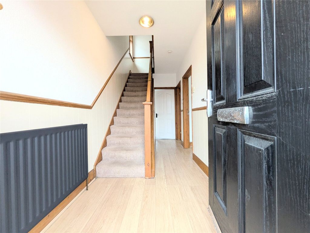 Property photo 2 of 14 Picture No. 10