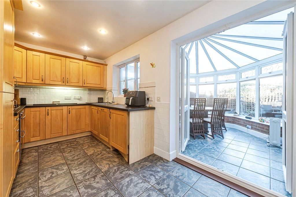 Property photo 3 of 23 Picture No. 50