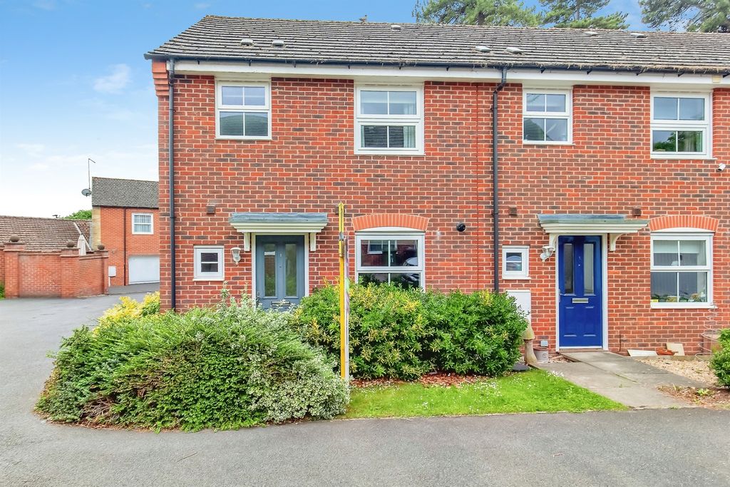Property photo 1 of 17