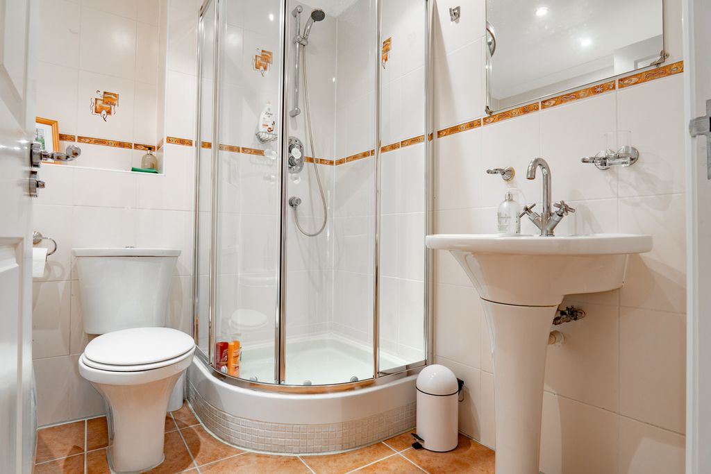 Additional image 26 of 4 bed flat for saleIsland Bank Road, Inverness IV2