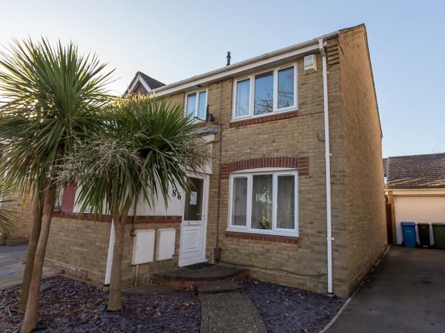 Property photo 1 of 15 86 Lake Road-Front - Cfp 1.Jpg