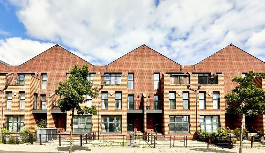 Property photo 1 of 19 Externa.Jpeg