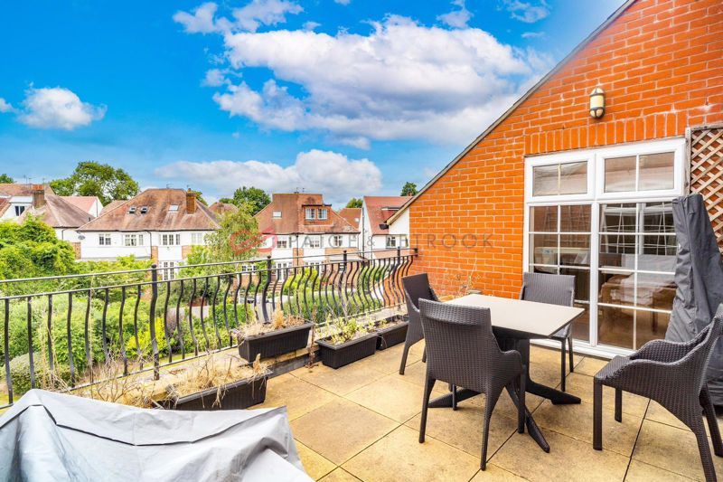 Additional image 6 of 5 bed flat for saleEastcote Road, Pinner, Middlesex HA5