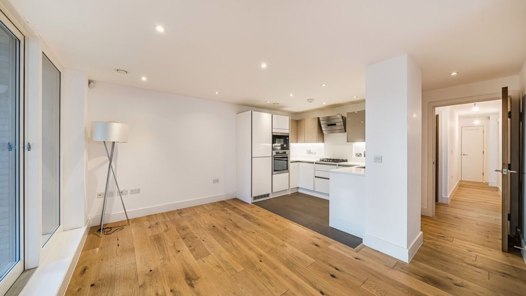 Property photo 3 of 19