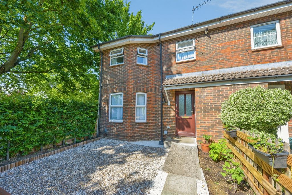 Property photo 1 of 12