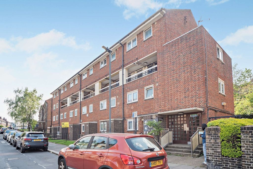 Property photo 1 of 27