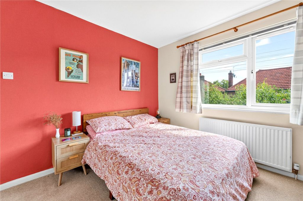 Property photo 2 of 12 Picture No. 05