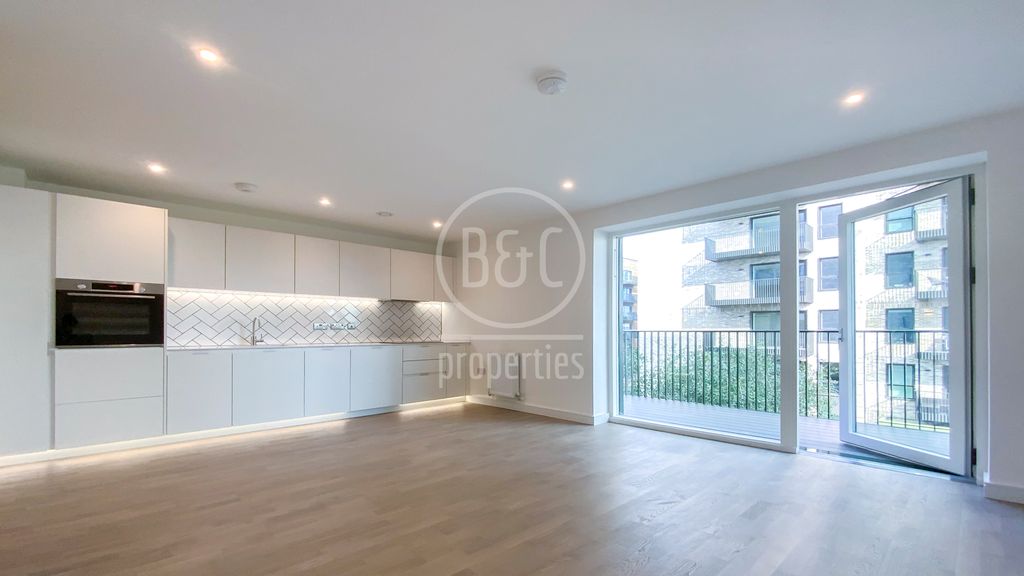 Property photo 1 of 10 Photo 01