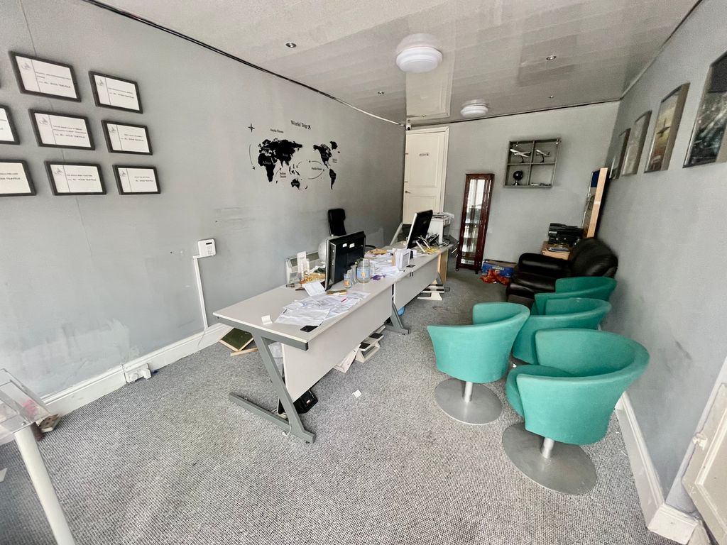 Property photo 2 of 4