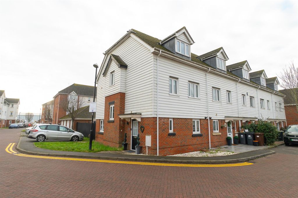 Property photo 1 of 20 Front.Jpg