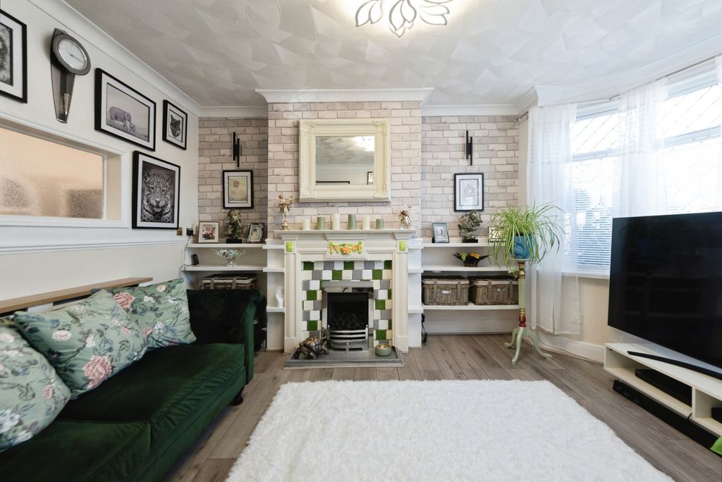 Property photo 2 of 23 Pbox-Img.Jpg