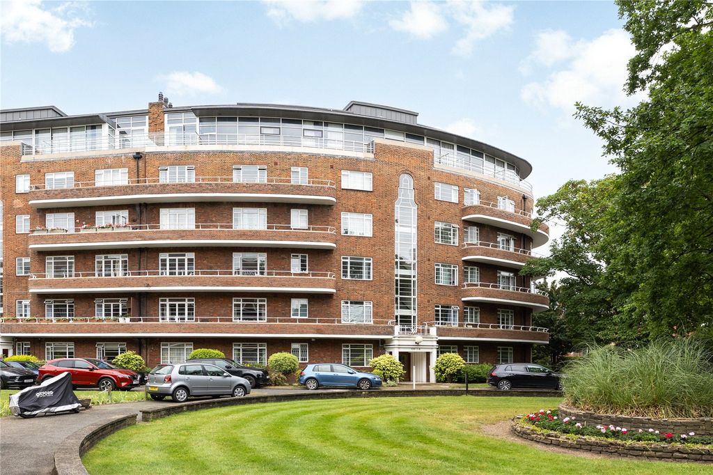 Property photo 2 of 2 External