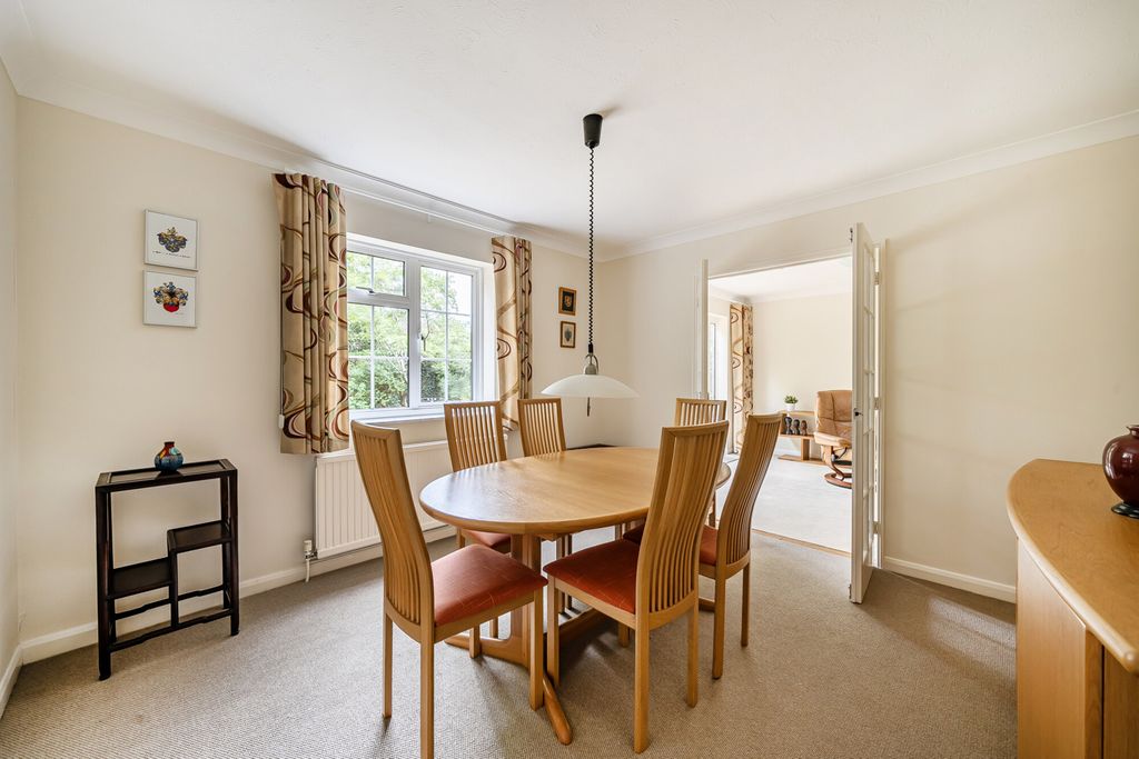 Property photo 3 of 23 1481698-10-6A5670...