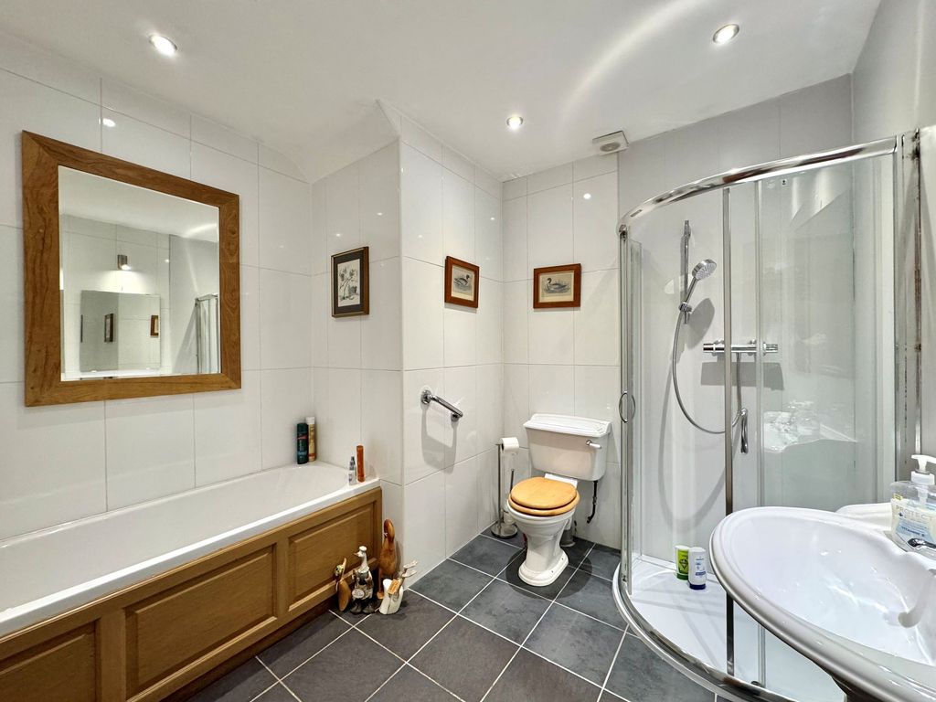 Additional image 33 of 5 bed property for saleSouthwood, Monkton KA9