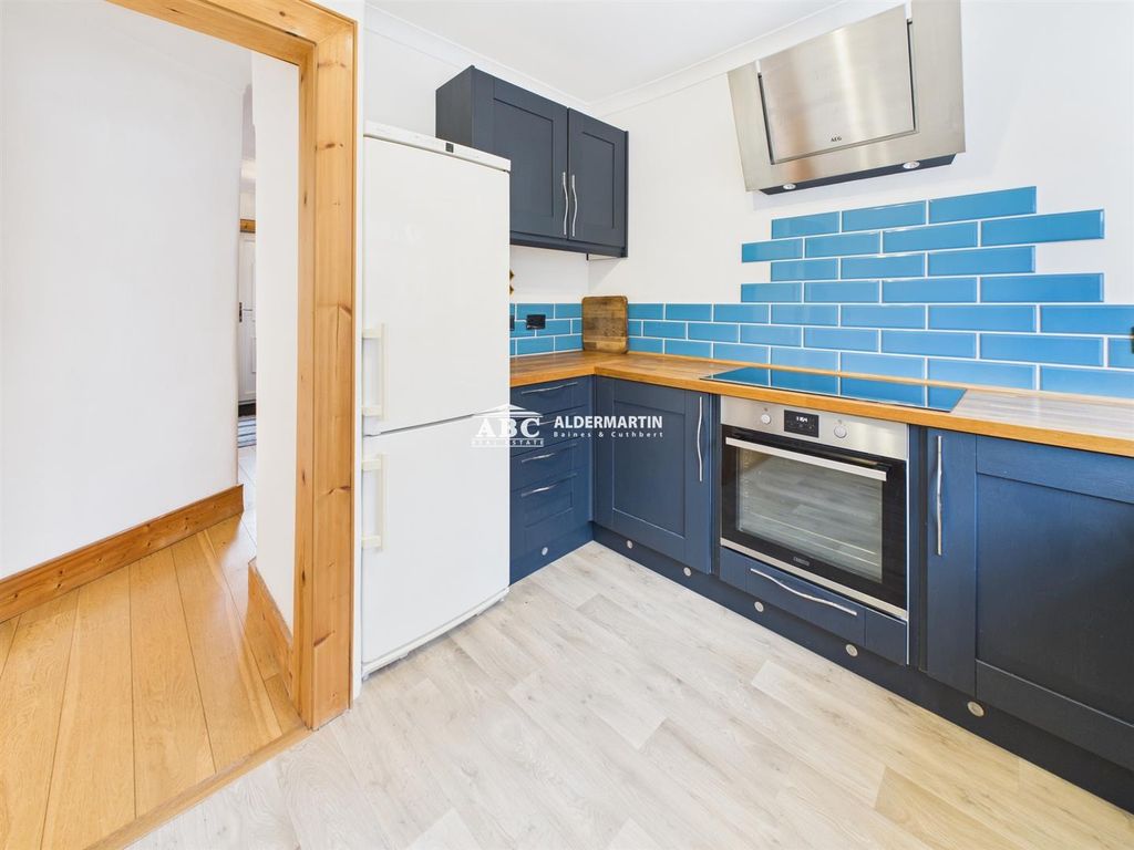 Property photo 3 of 15 Cam03827G0-Pr0124-Still003.Jpg