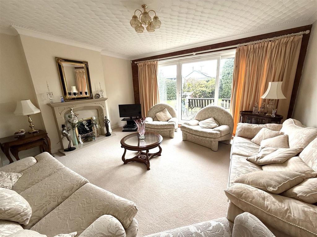 Property photo 2 of 21 2 Mers Lou.Jpeg