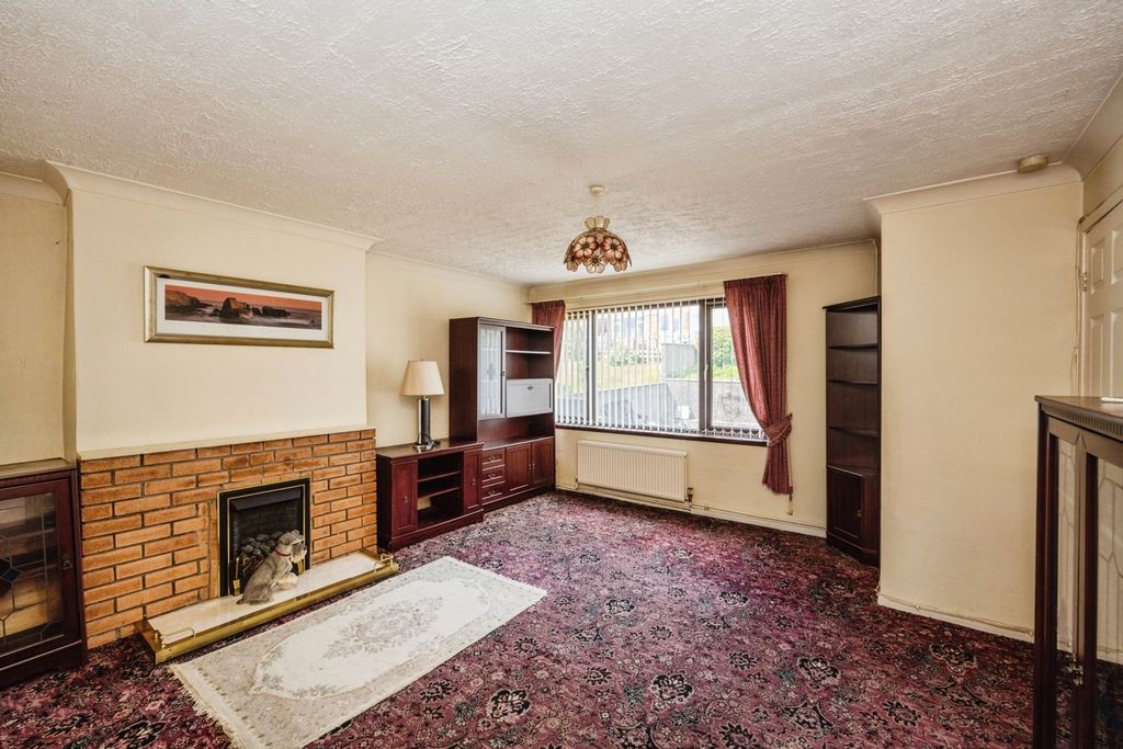 Property photo 2 of 19 Pbox-Img.Jpg