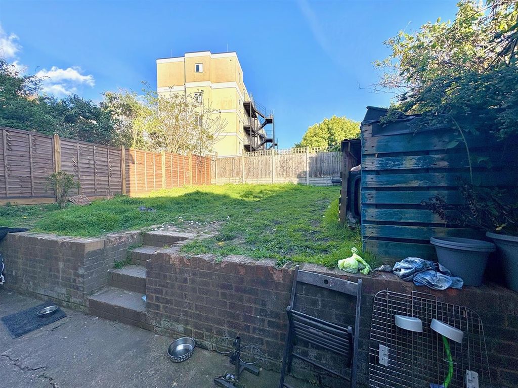 Property photo 2 of 9 9.Jpg