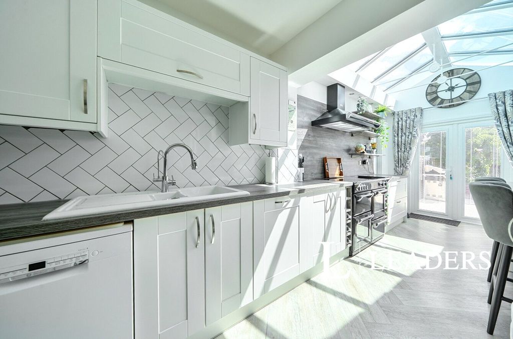 Property photo 3 of 39 Kitchen/Diner