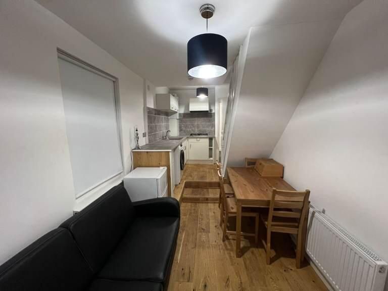 Property photo 1 of 9 Kitchen