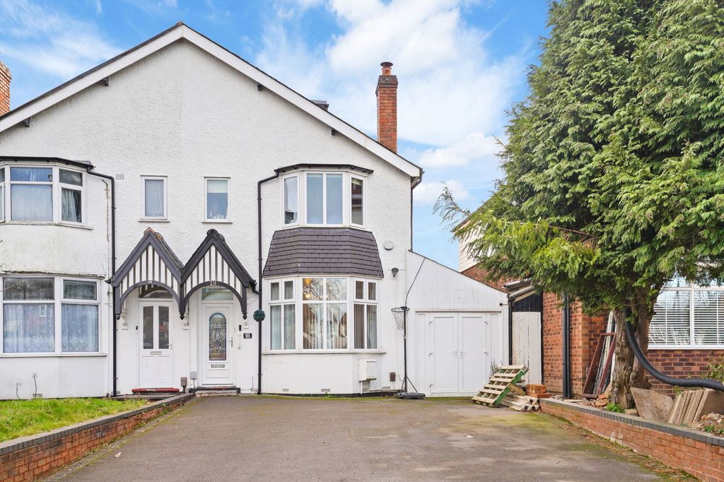 Property photo 1 of 42