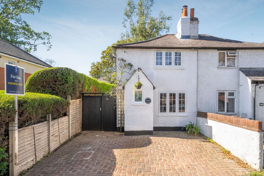 Property photo 1 of 11