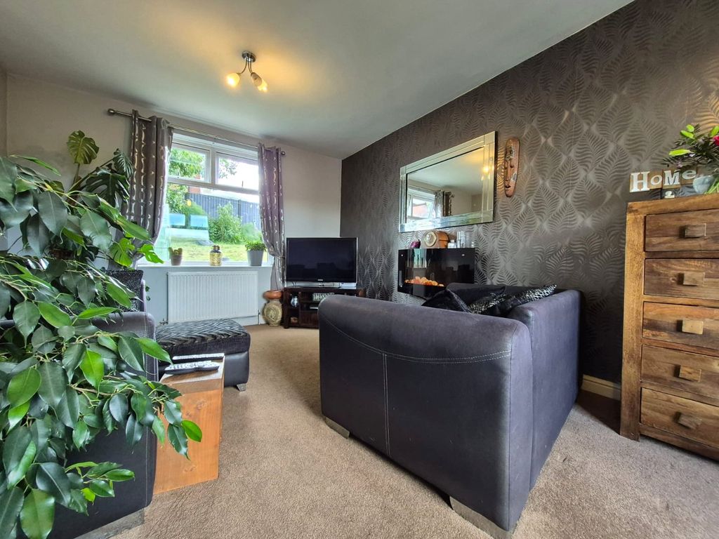 Property photo 2 of 14 Picture No. 15