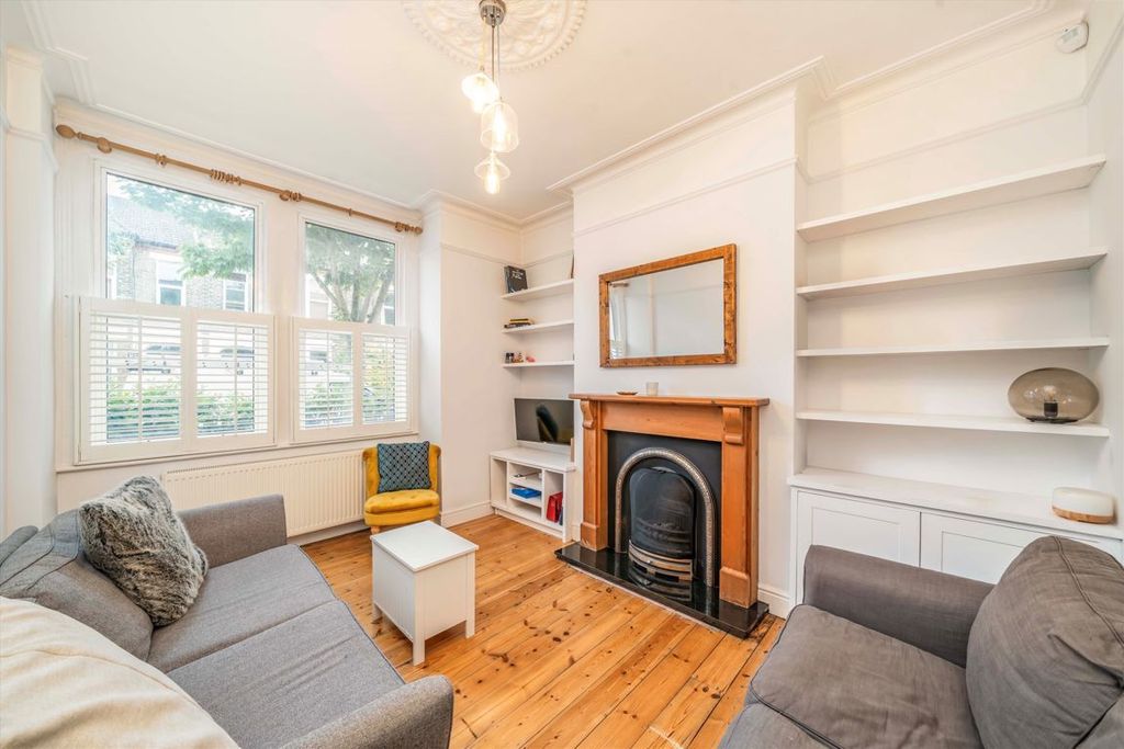 Property photo 2 of 9