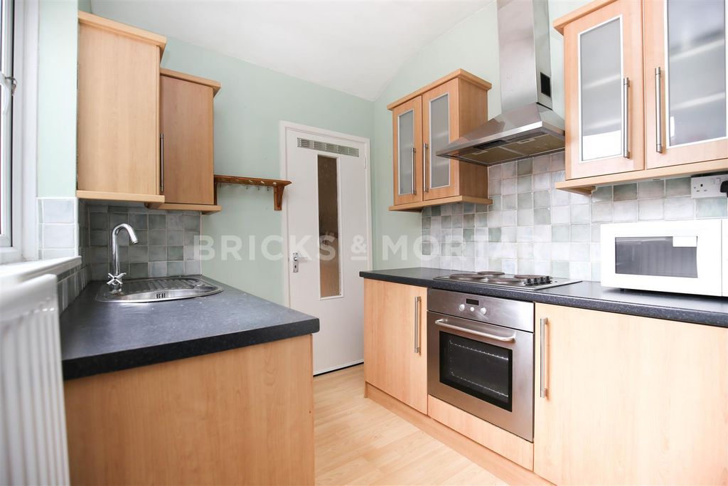 Property photo 3 of 8 Zq0Fo9Xijo12Psrwzb6Vycmol1S.Jpg