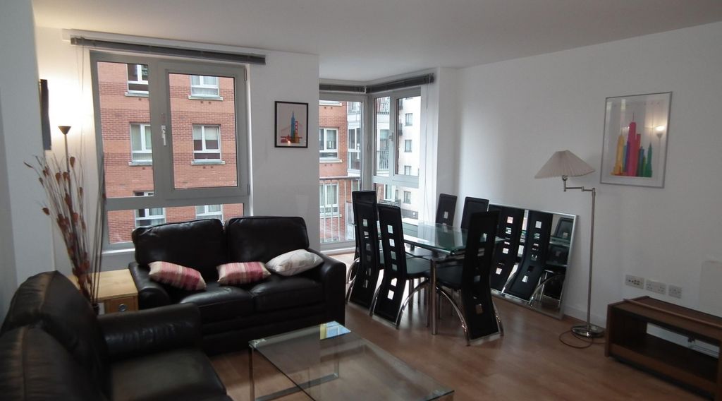 Property photo 3 of 13 Reception