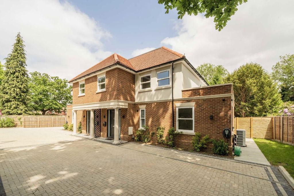 Property photo 1 of 7