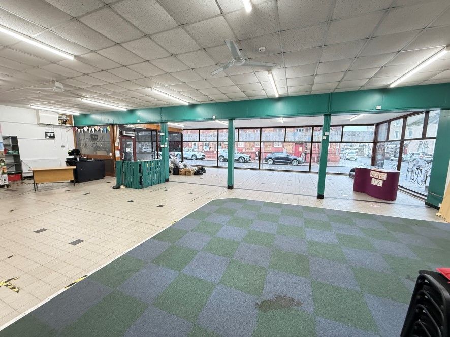 Property photo 3 of 12