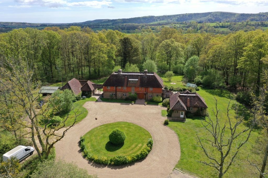 Property photo 1 of 25