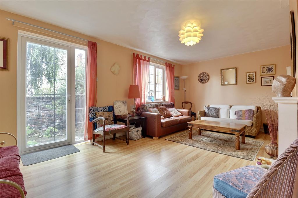 Property photo 1 of 27 7727F447-E691-4A1E-8D65-12D06050CE68_1_201_A.Jpeg