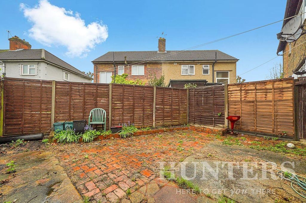 Property photo 2 of 14 27 Chalfont Road - 3Bdtnnzzidjqhbfxycsi.Jpg