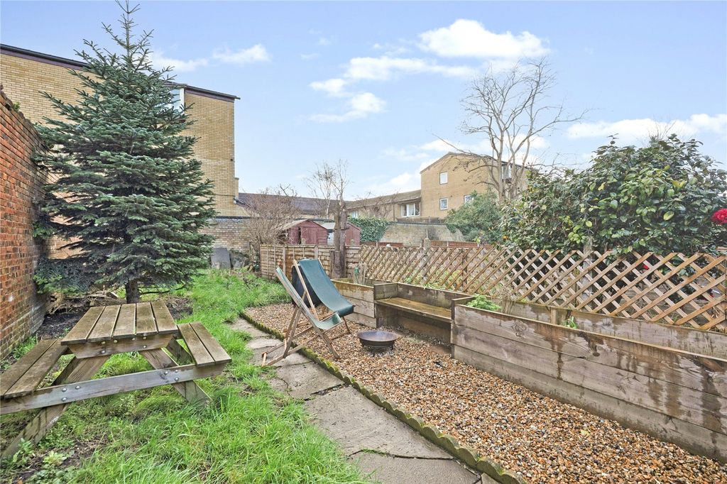 Property photo 3 of 10 Picture No. 13